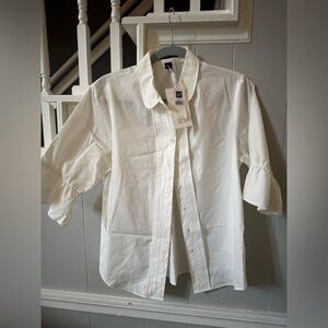 GAP White Casual Button Down Shirt